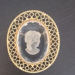Vintage Whiting & Davis Gold Cameo Glass Brooch